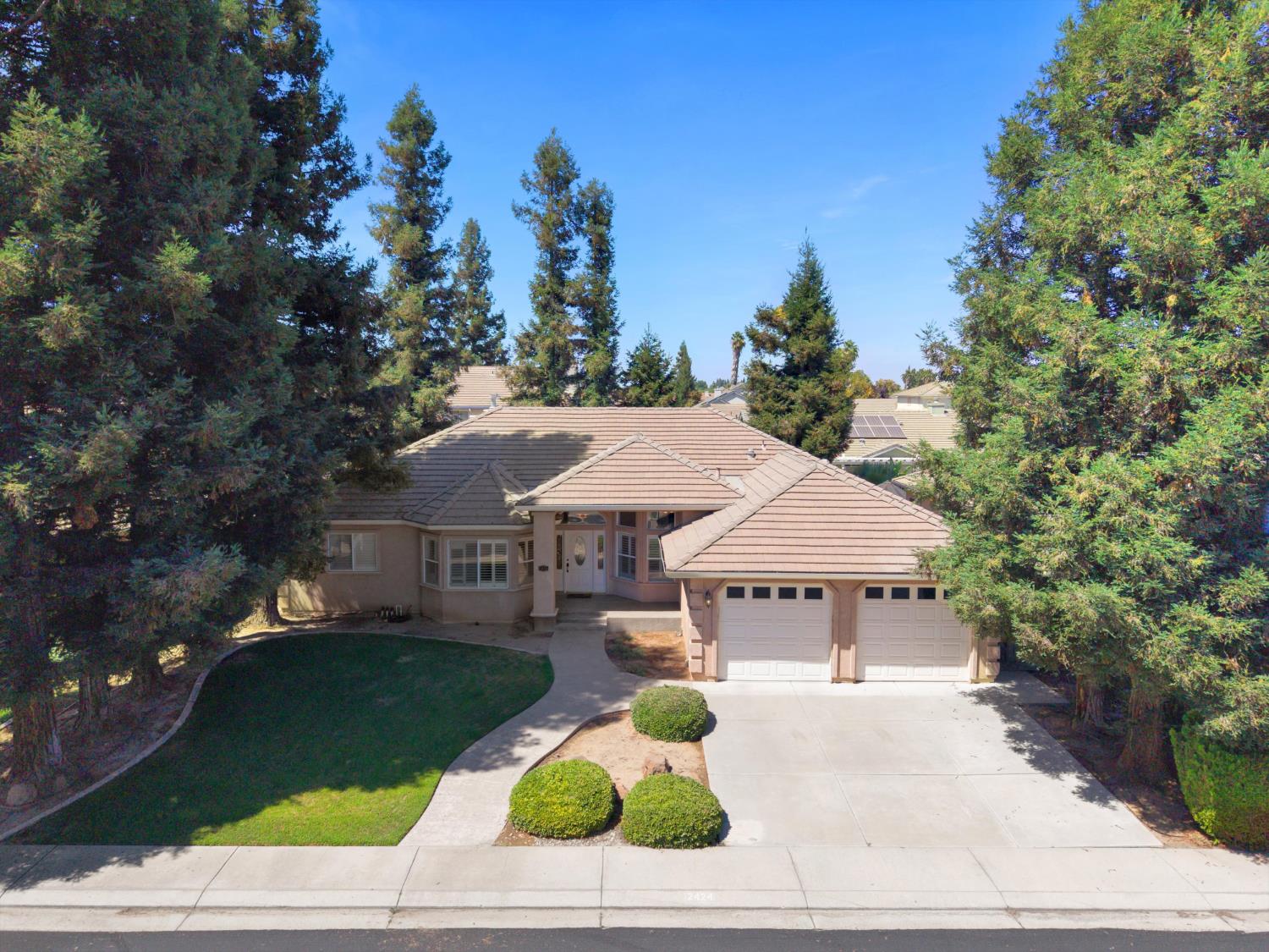 2424 Thaddeous Dr, Escalon, CA 95320
