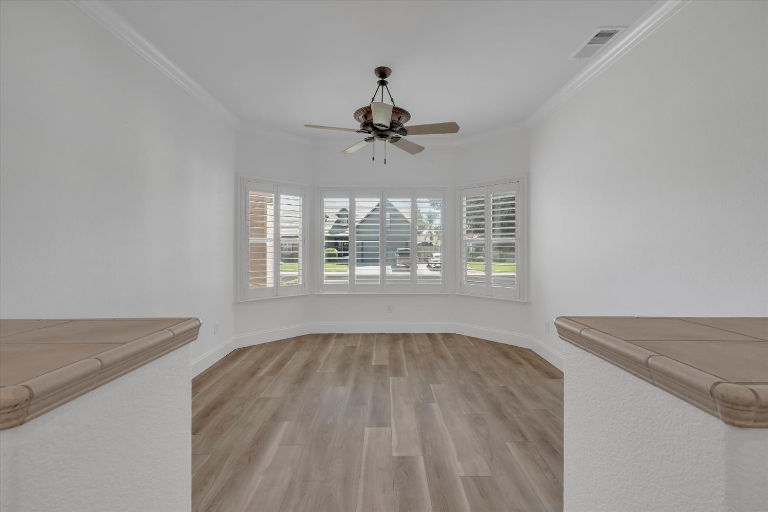 2424 Thaddeous Dr, Escalon, CA 95320