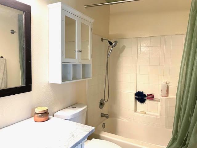 507 Lady Slipper Ln, Newman, CA 95360