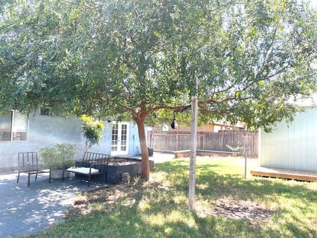 507 Lady Slipper Ln, Newman, CA 95360