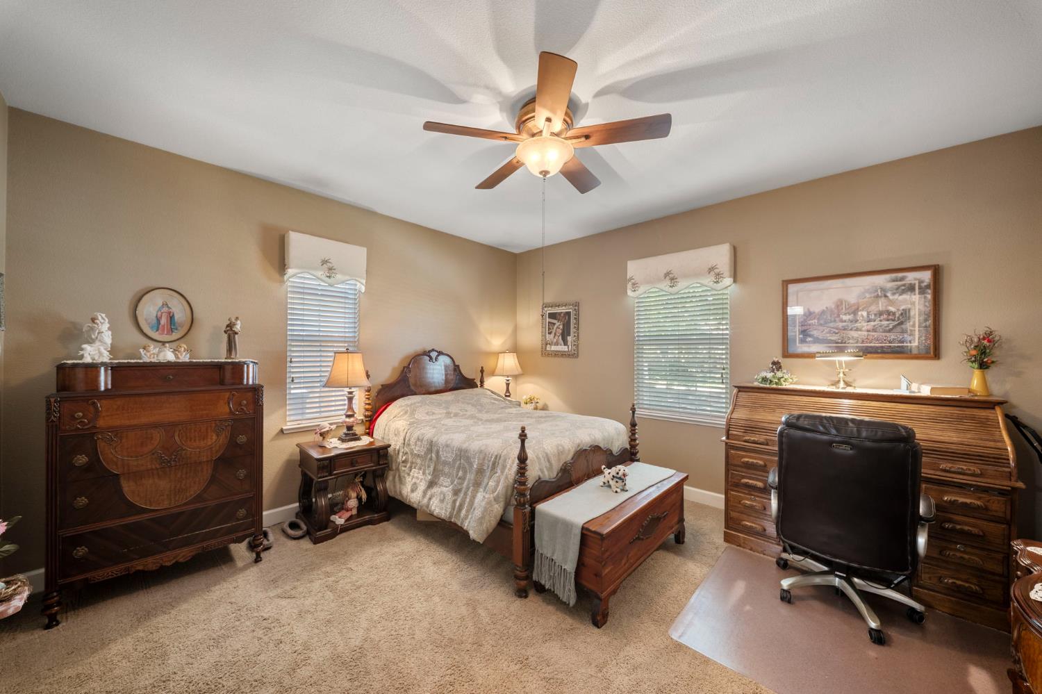524 Dales Pony Ct, Oakdale, CA 95361