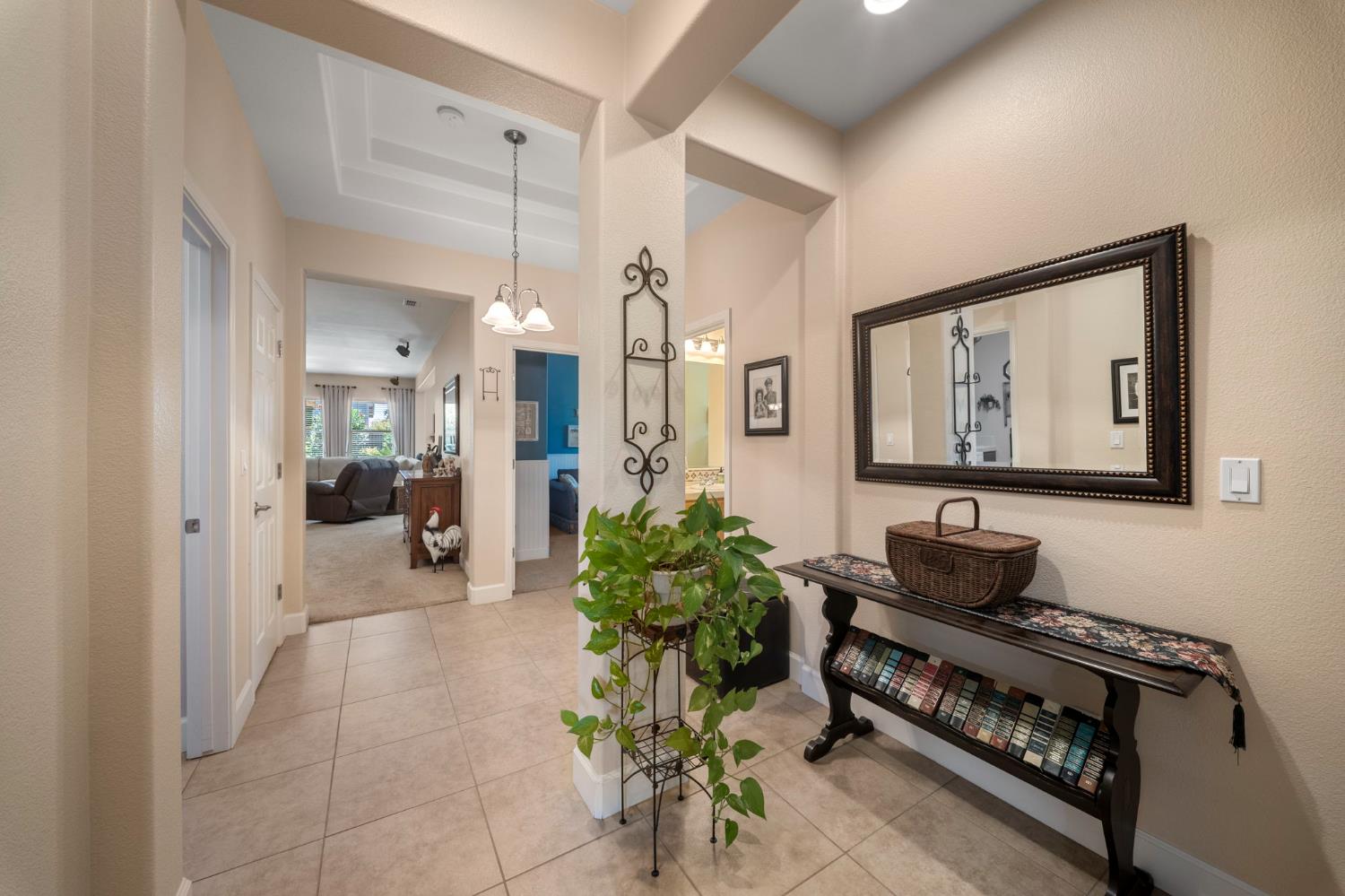 524 Dales Pony Ct, Oakdale, CA 95361