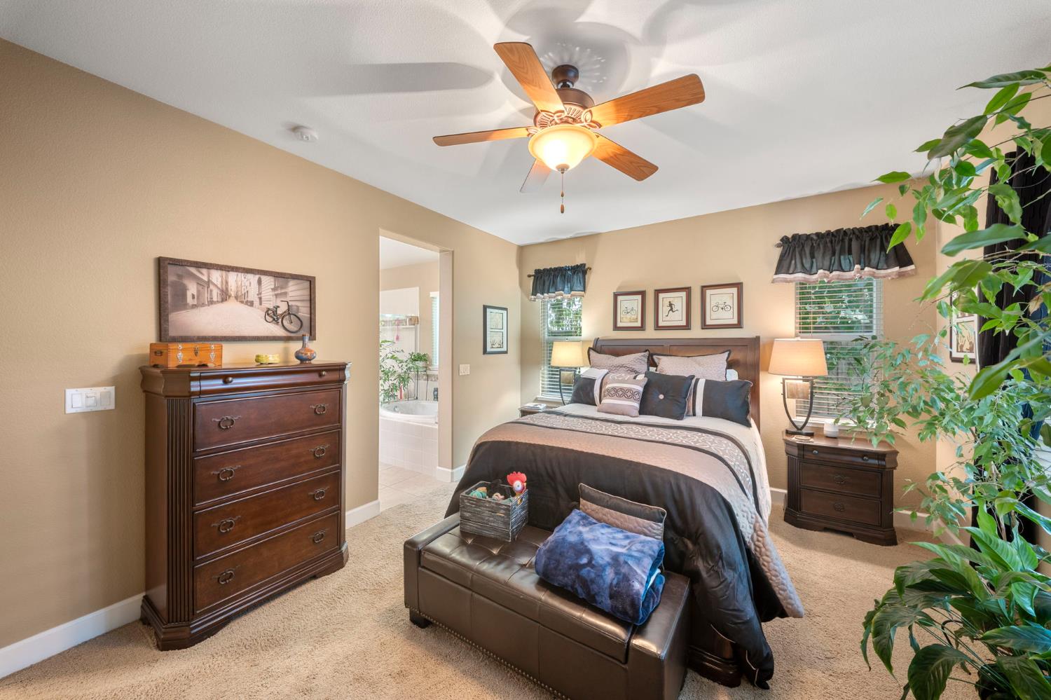 524 Dales Pony Ct, Oakdale, CA 95361
