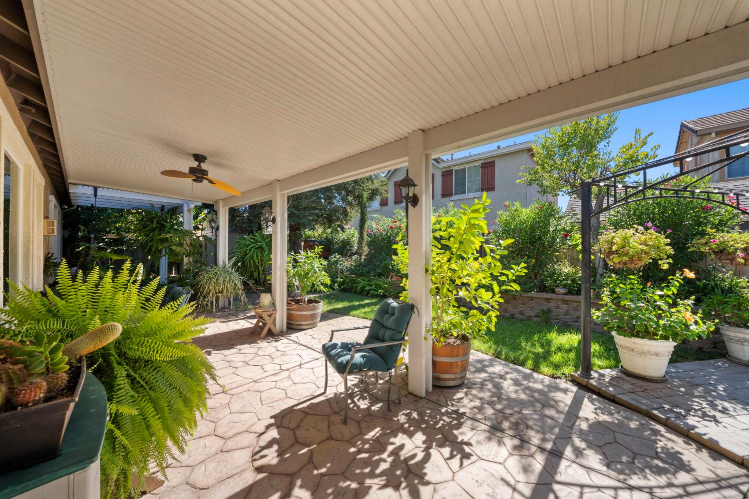 524 Dales Pony Ct, Oakdale, CA 95361