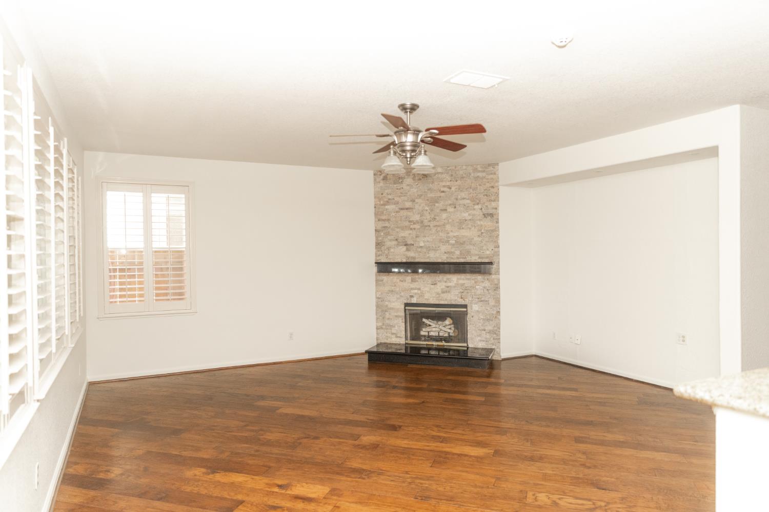 2917 Medinah Way, Modesto, CA 95355