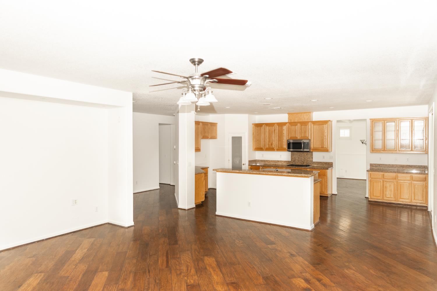 2917 Medinah Way, Modesto, CA 95355