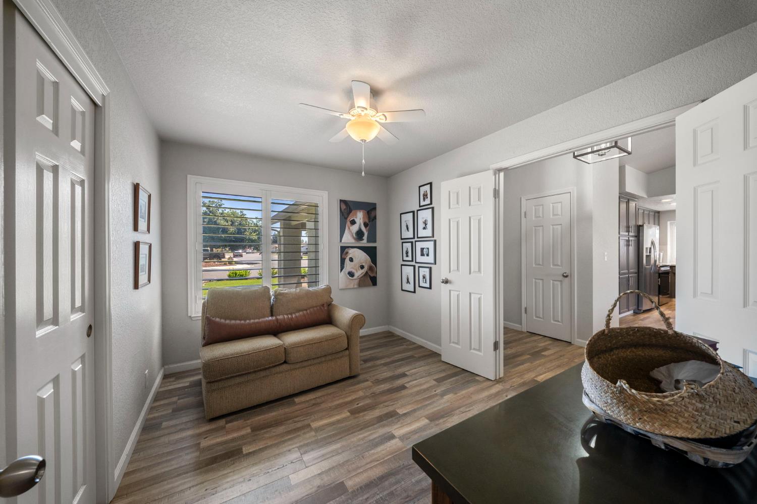 1913 Fox Glen Dr, Hughson, CA 95326