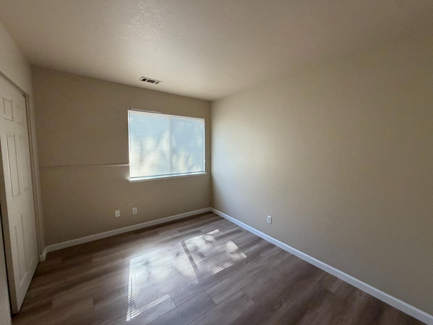 545 Westfield Pl, Patterson, CA 95363