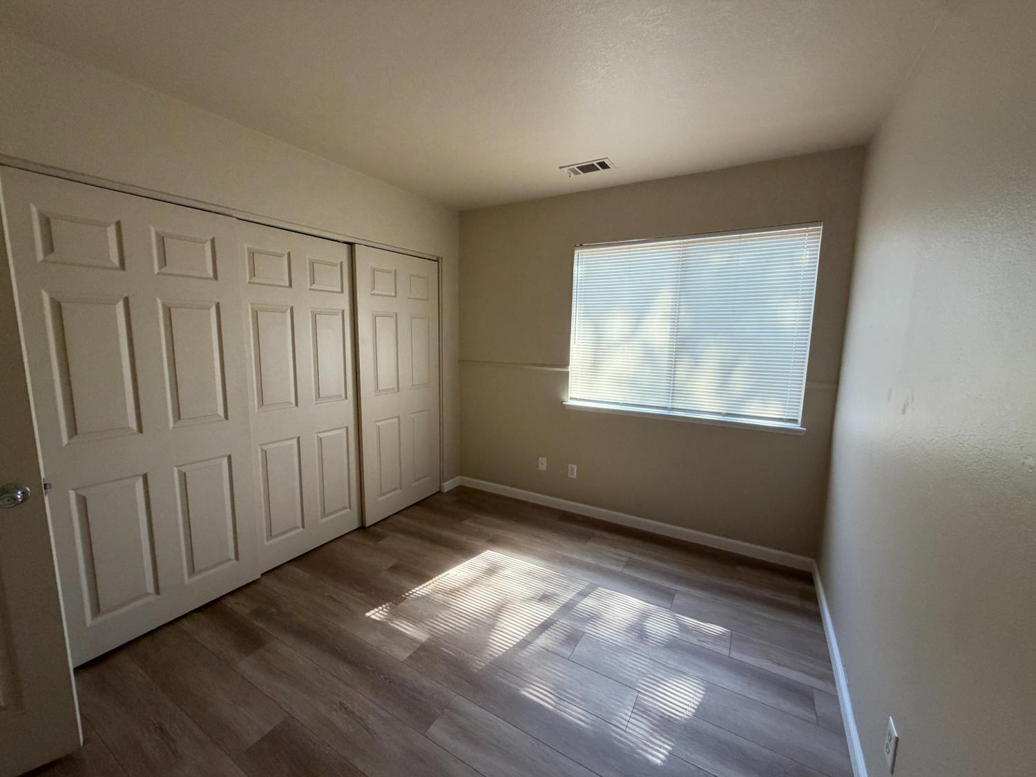 545 Westfield Pl, Patterson, CA 95363