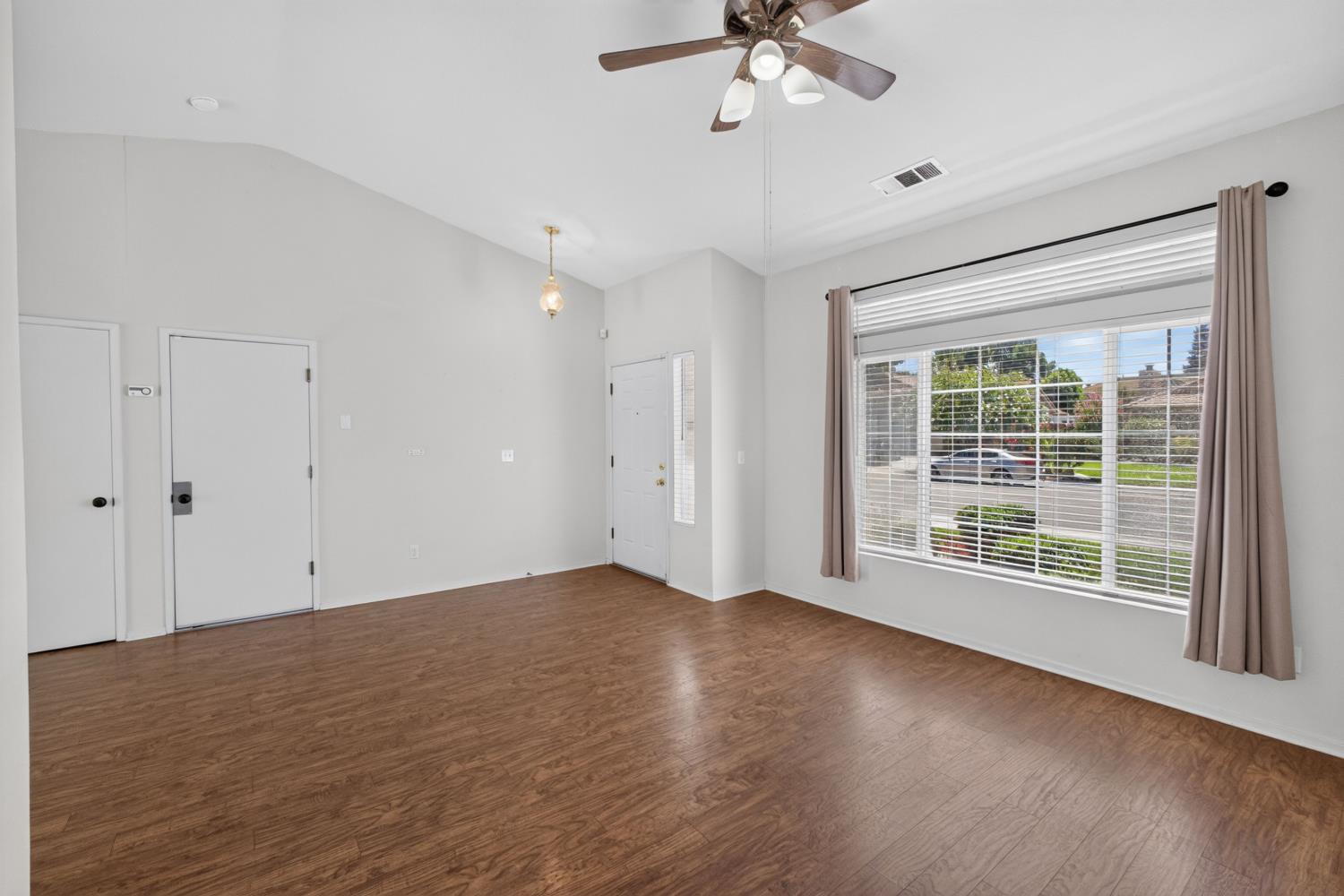2149 Spy Glass Ct, Merced, CA 95340