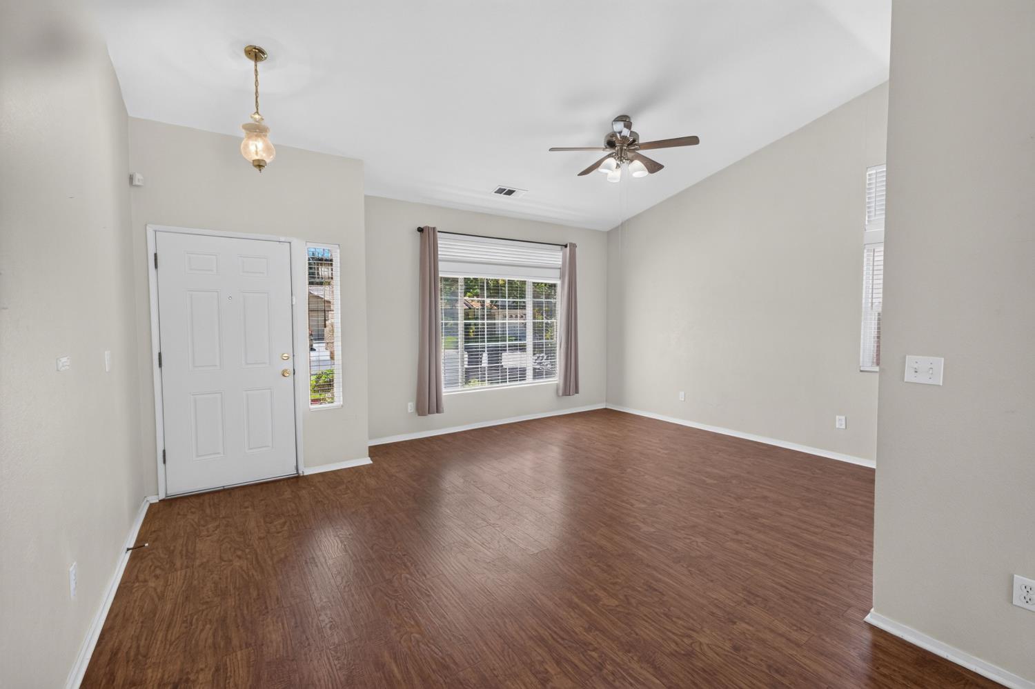 2149 Spy Glass Ct, Merced, CA 95340