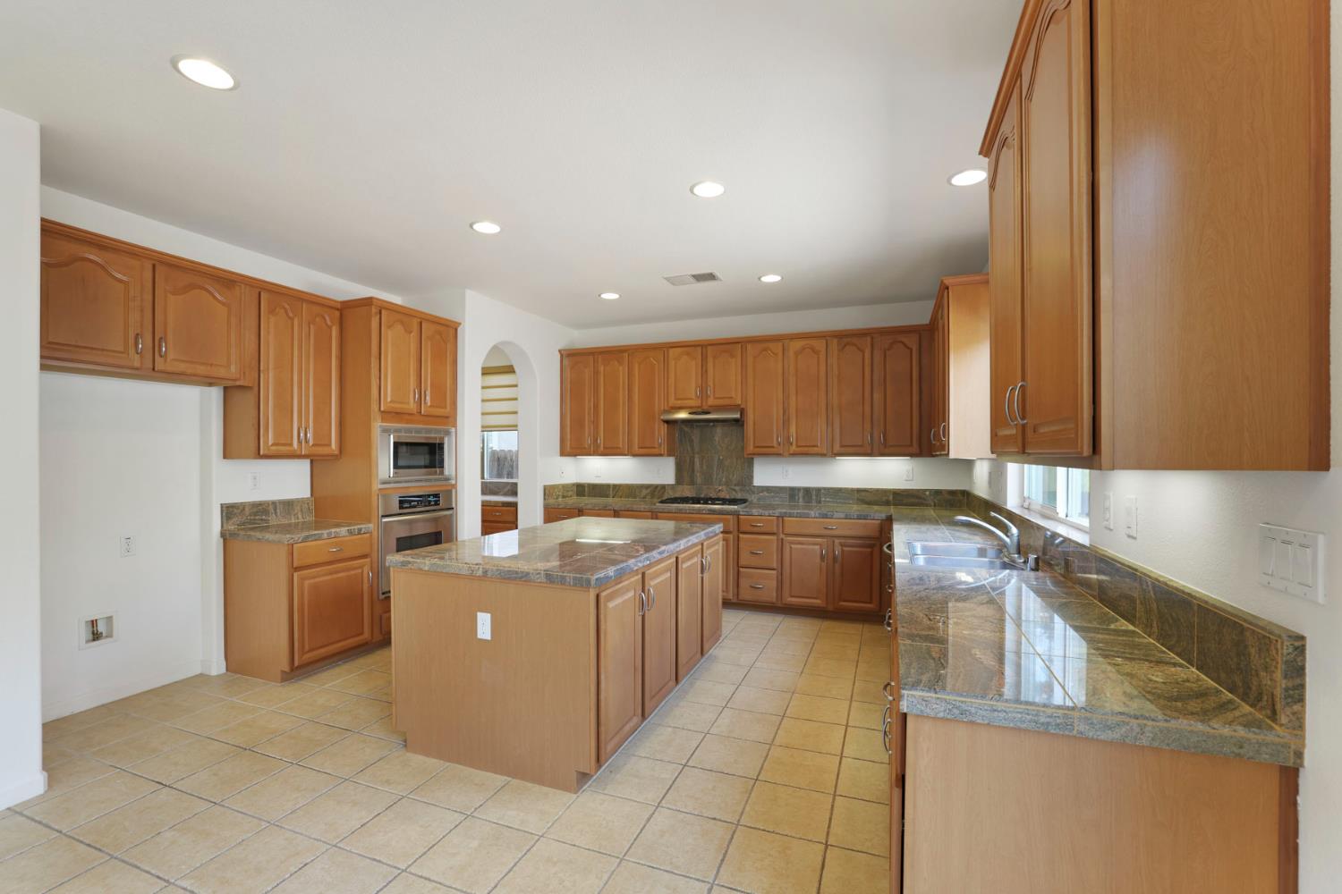 3901 Ruffed Grouse Ln, Modesto, CA 95355