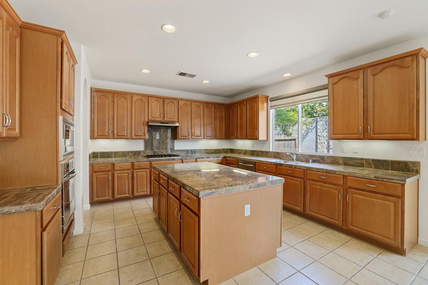 3901 Ruffed Grouse Ln, Modesto, CA 95355