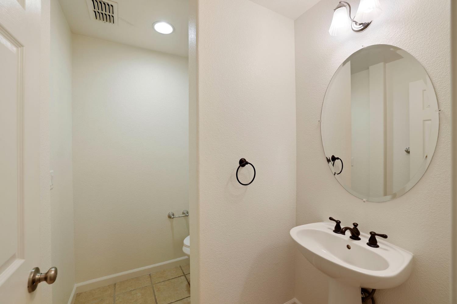 3901 Ruffed Grouse Ln, Modesto, CA 95355
