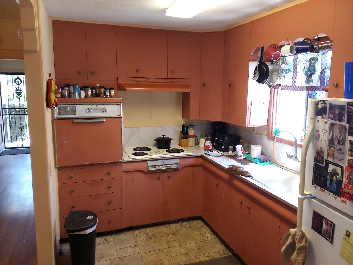 407 Thrasher Ave, Modesto, CA 95354