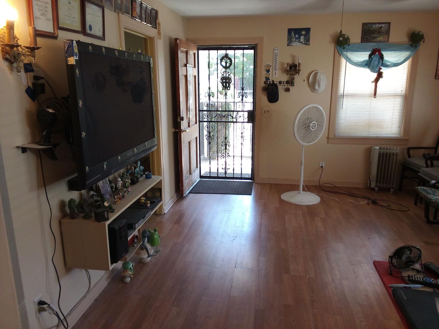 407 Thrasher Ave, Modesto, CA 95354
