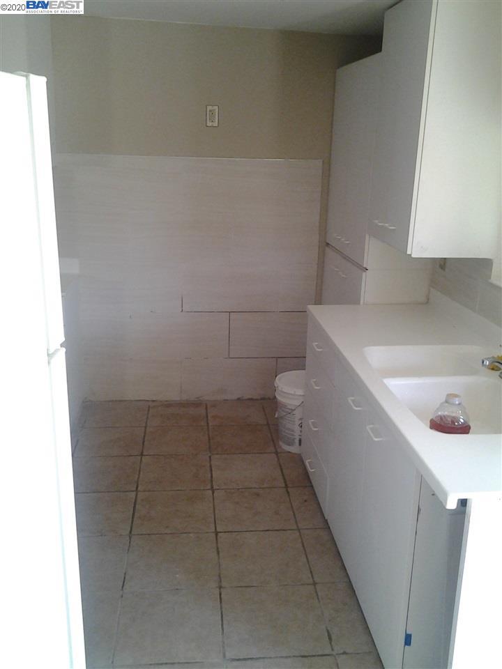 407 Thrasher Ave, Modesto, CA 95354