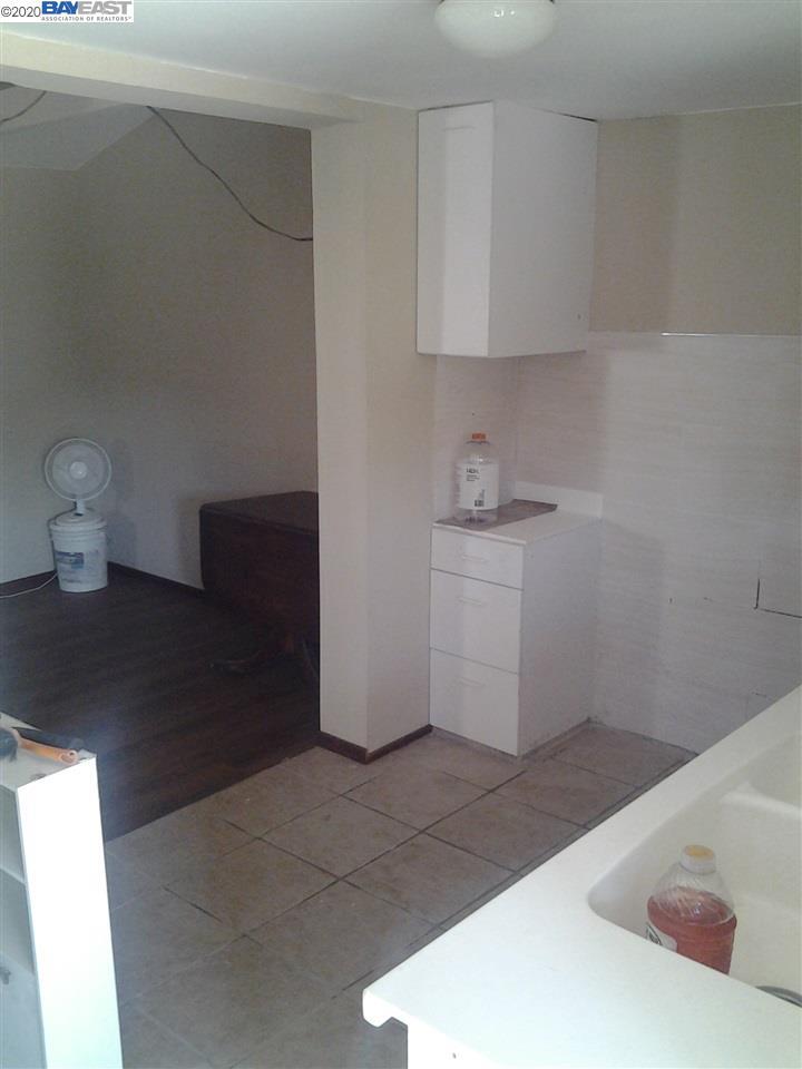 407 Thrasher Ave, Modesto, CA 95354