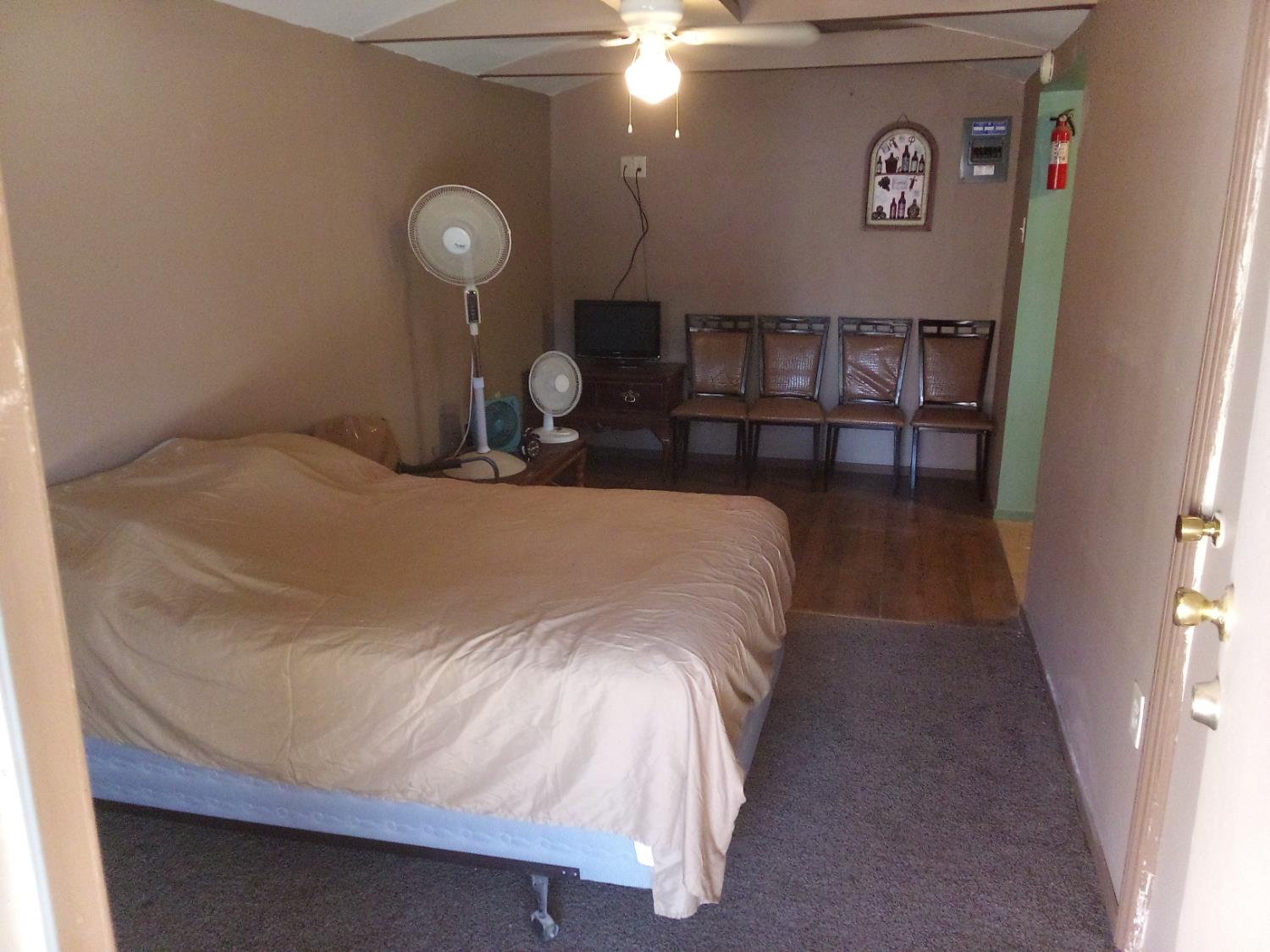 407 Thrasher Ave, Modesto, CA 95354
