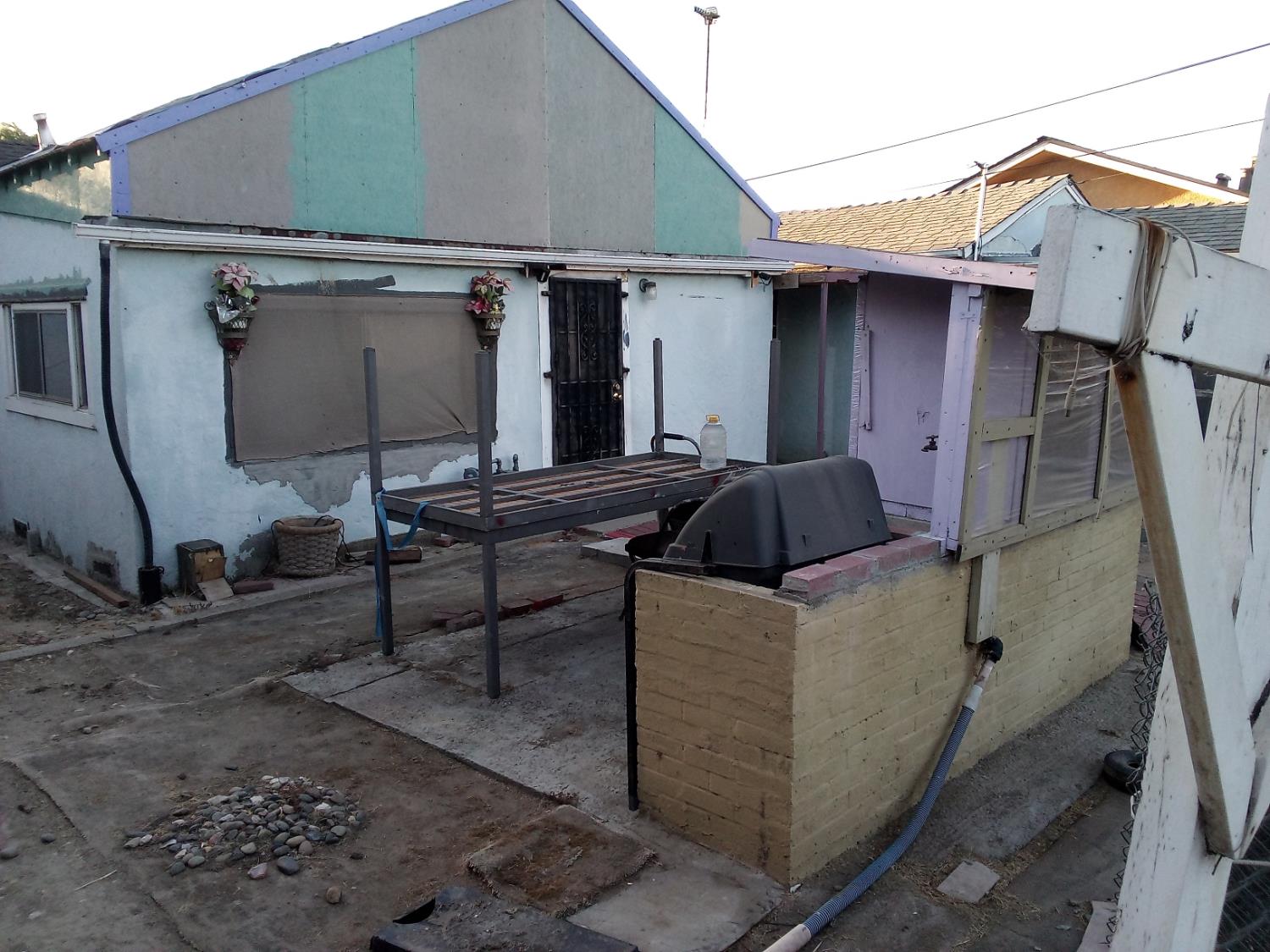 407 Thrasher Ave, Modesto, CA 95354