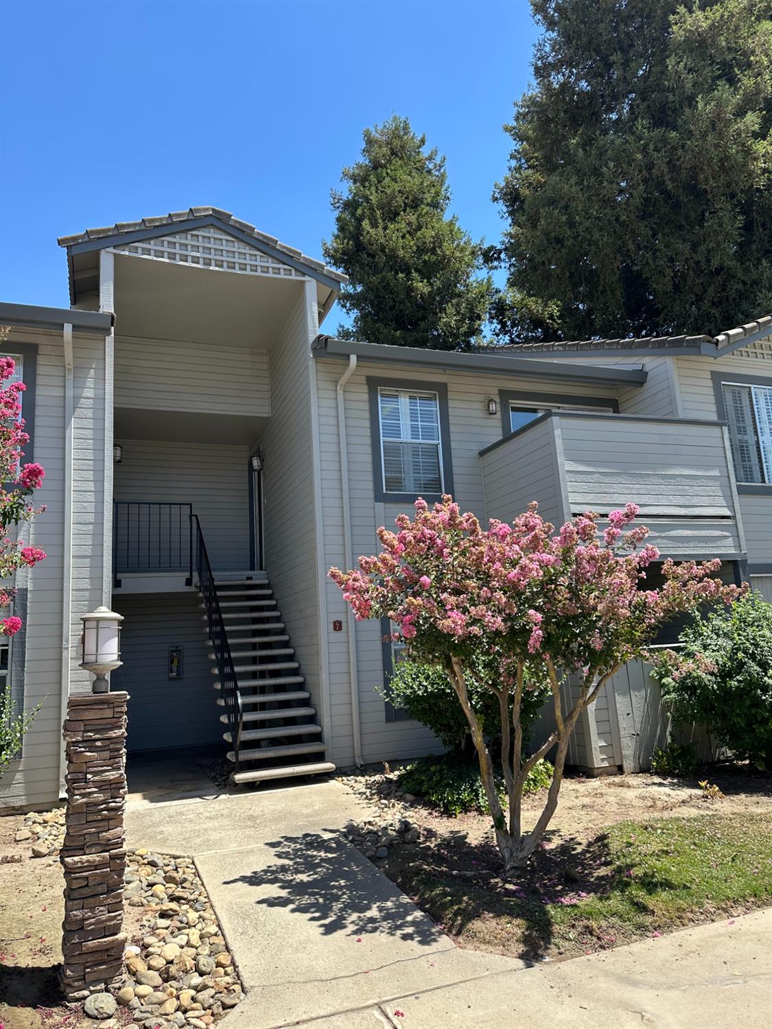 3925 Dale Rd #G, Modesto, CA 95356