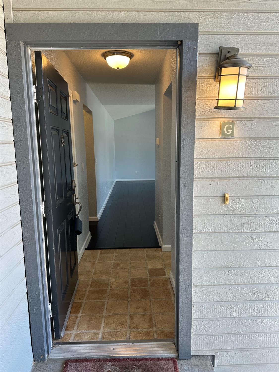 3925 Dale Rd #G, Modesto, CA 95356
