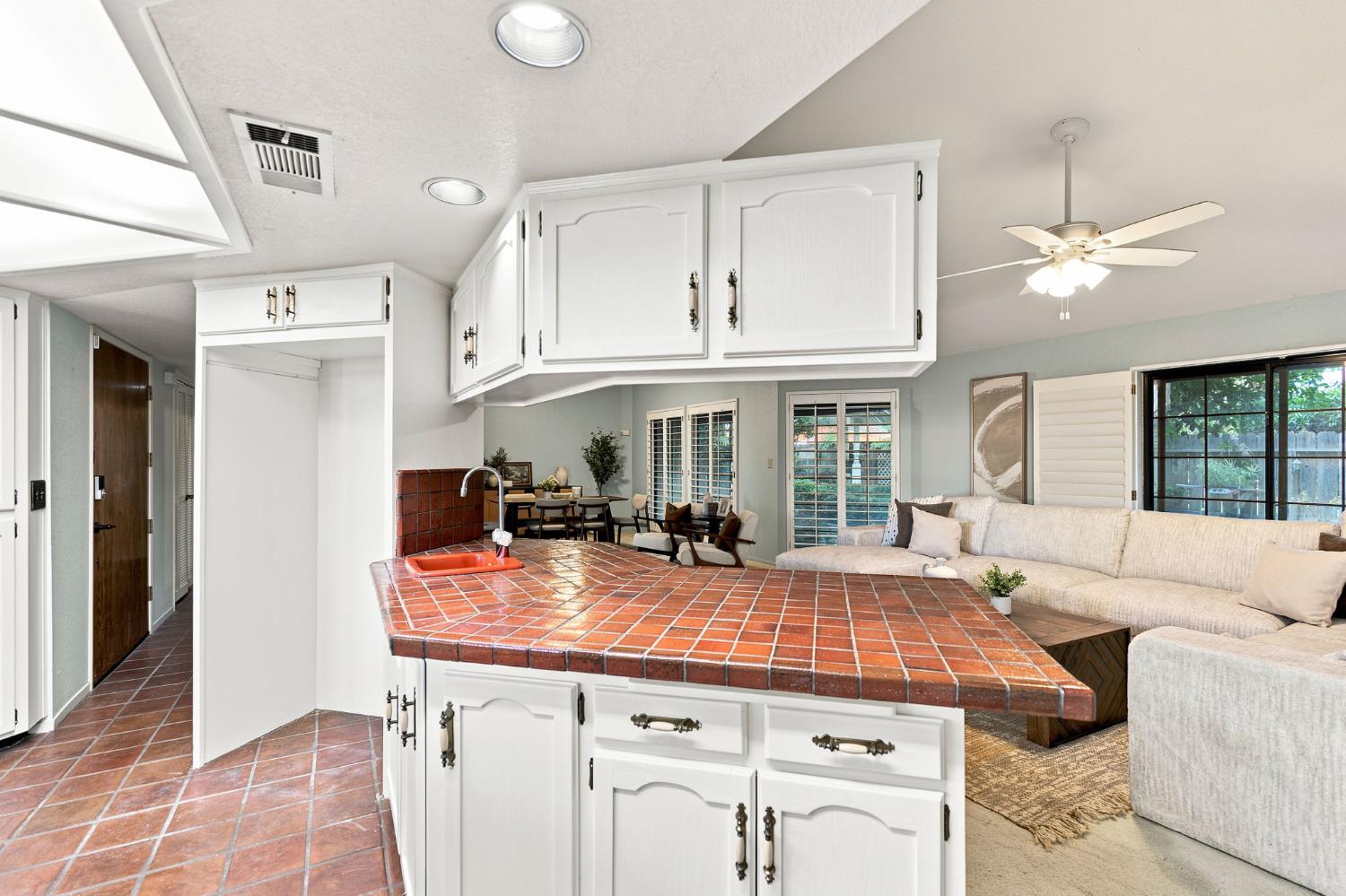 1723 Monte Grosso Dr, Merced, CA 95340