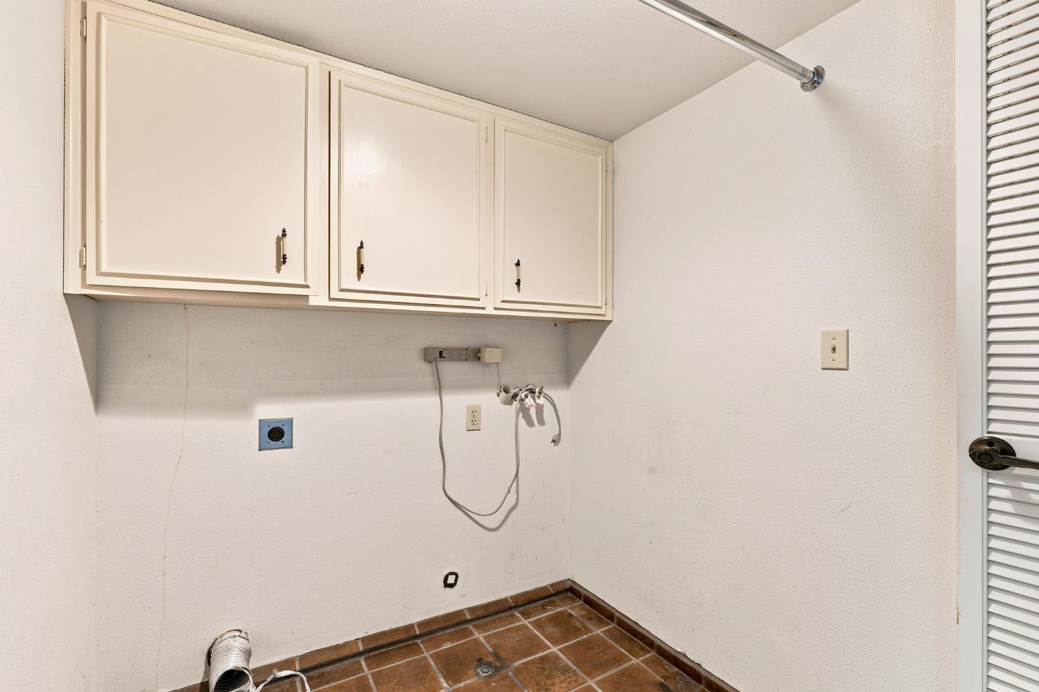 1723 Monte Grosso Dr, Merced, CA 95340