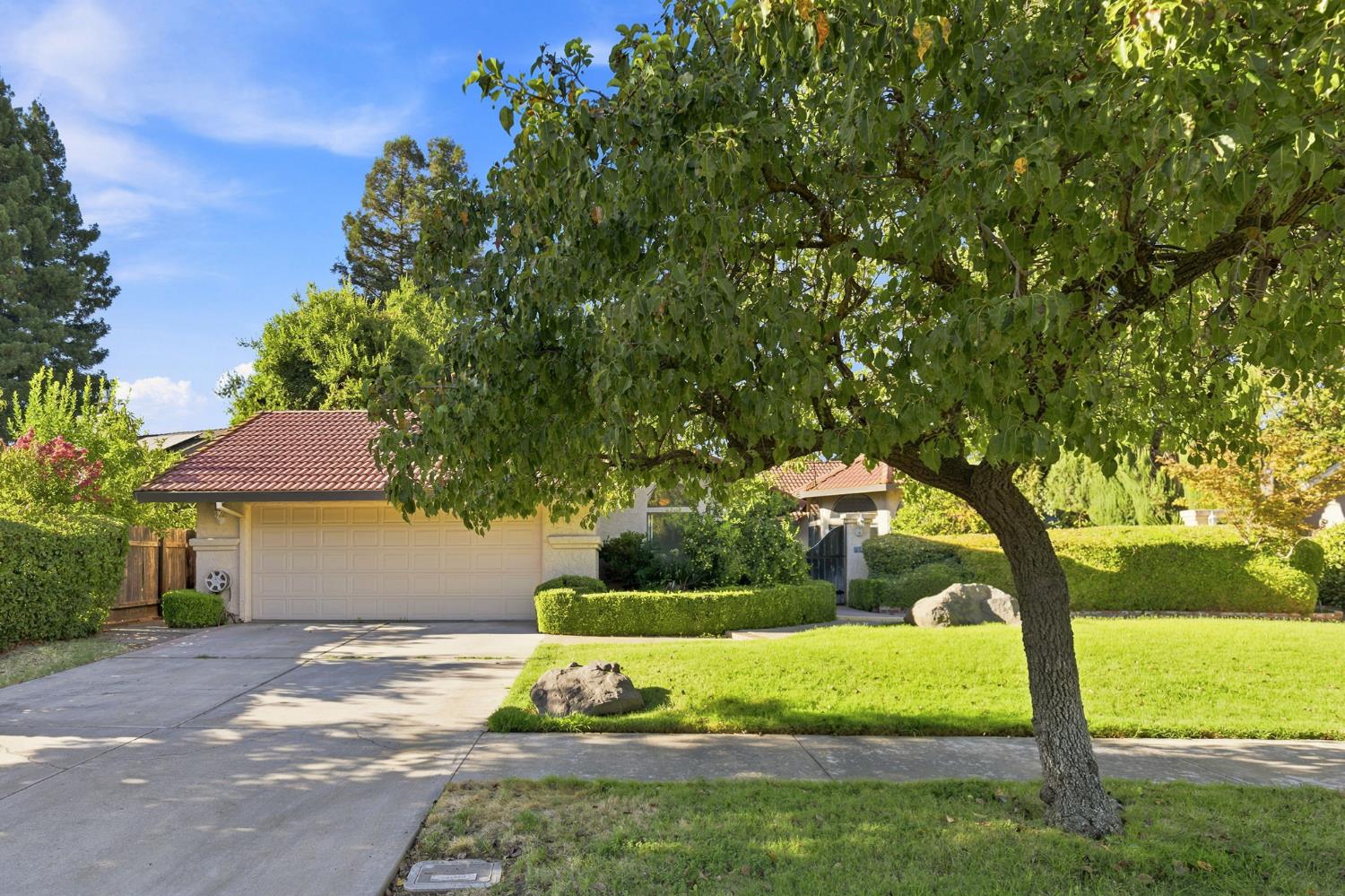 1723 Monte Grosso Dr, Merced, CA 95340