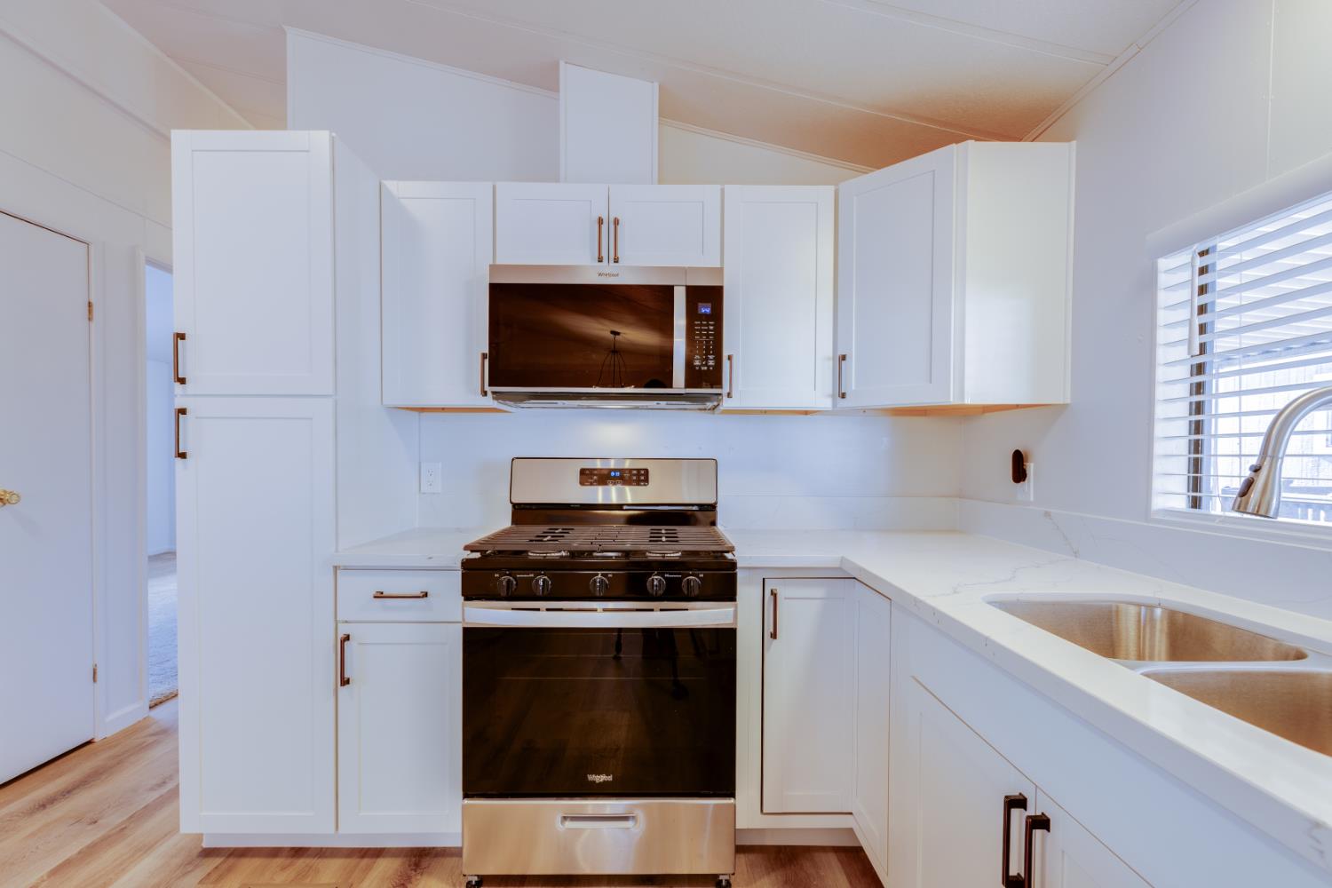 1459 Standiford #80, Modesto, CA 95350