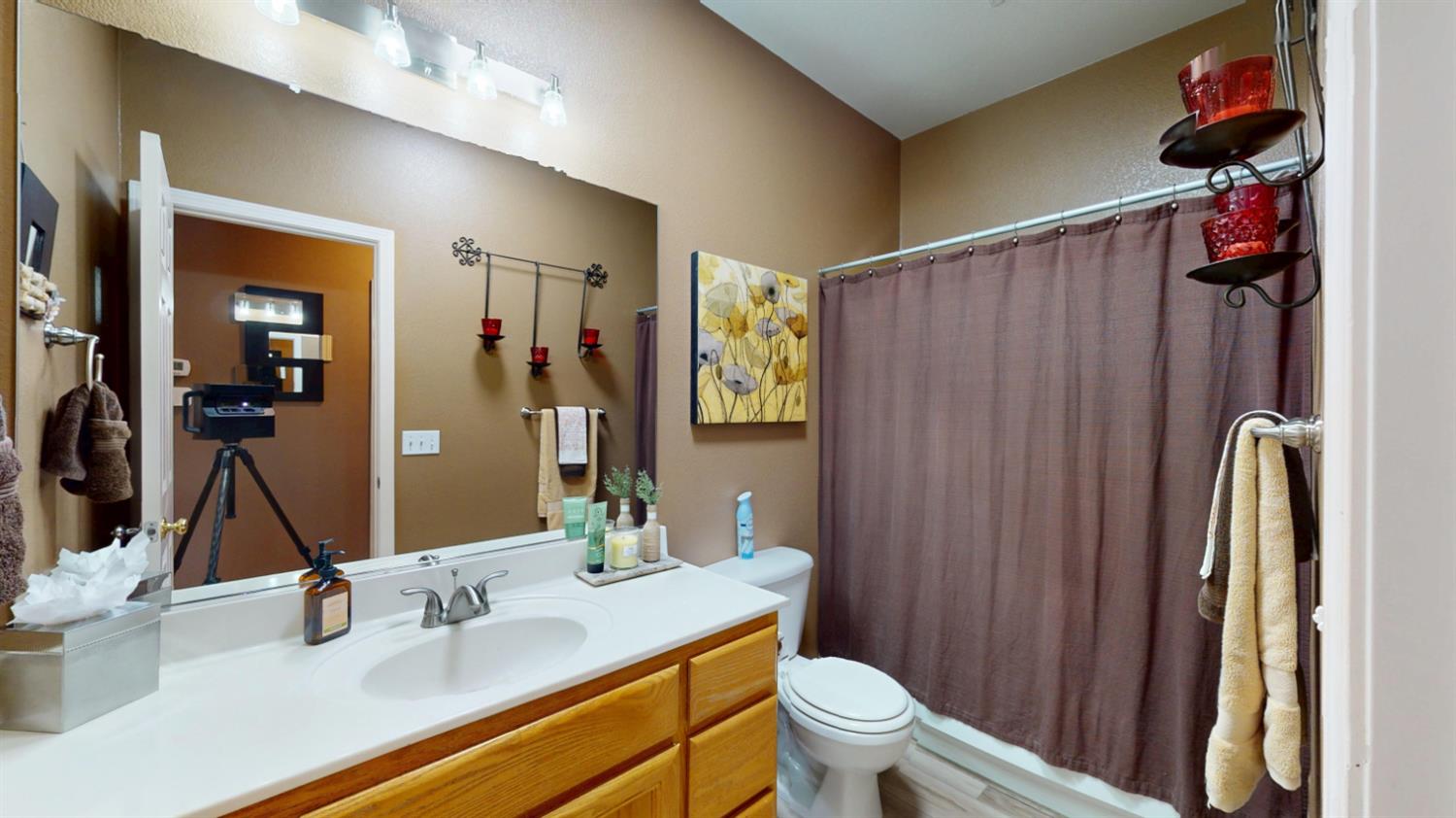 1559 Sierra Creek Dr, Manteca, CA 95336