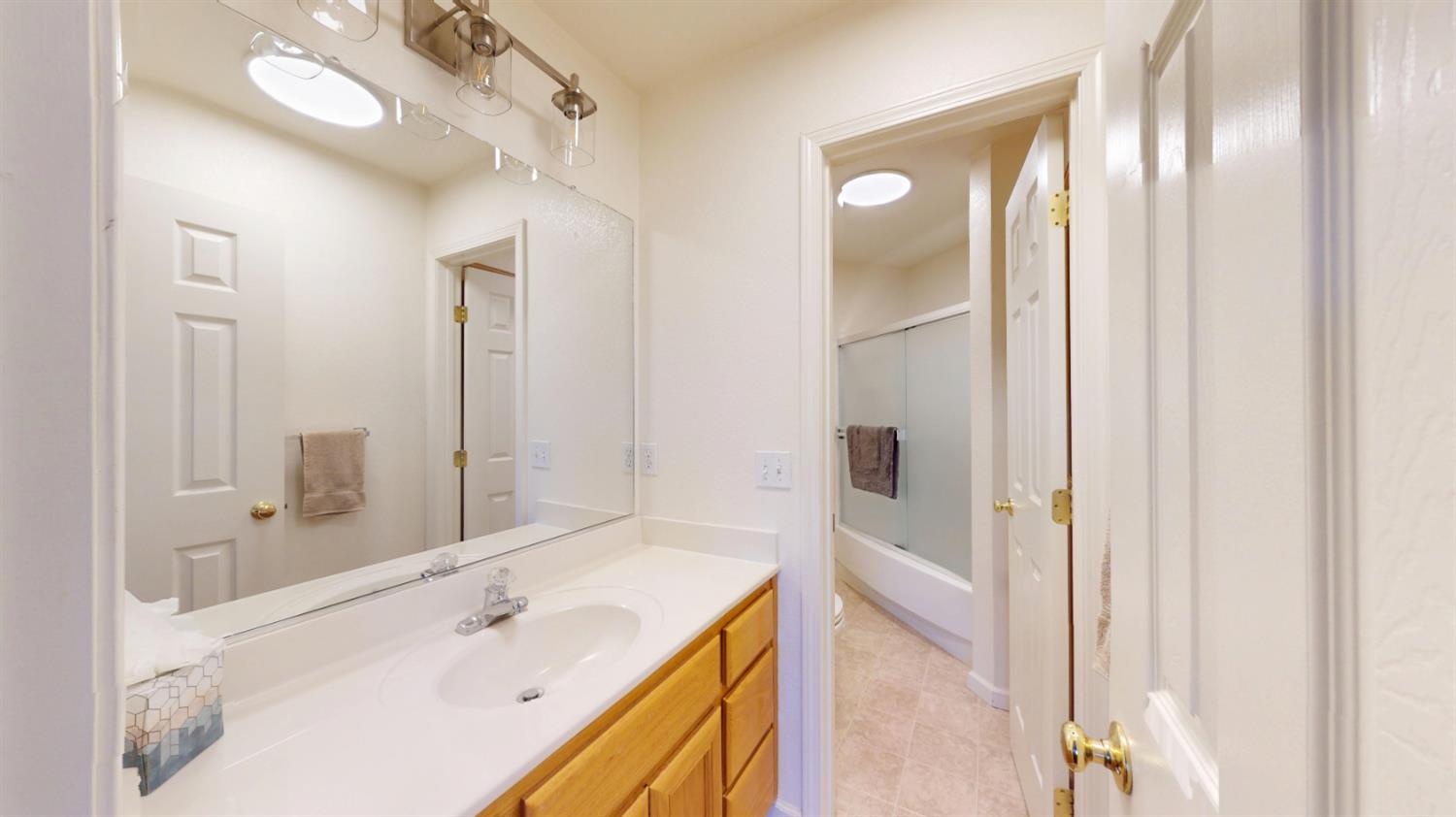 1559 Sierra Creek Dr, Manteca, CA 95336
