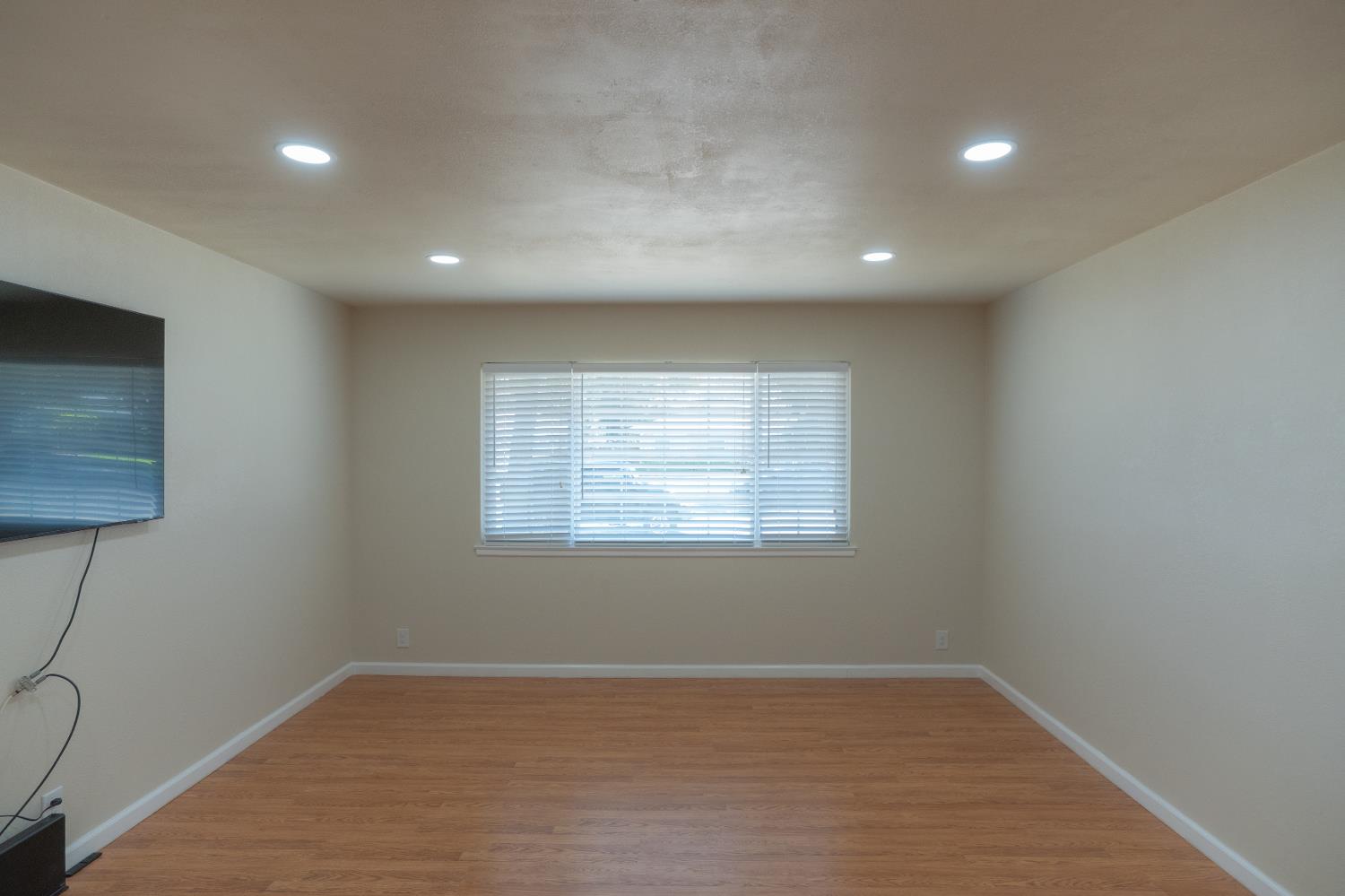 2617 Agnes Way, Merced, CA 95340