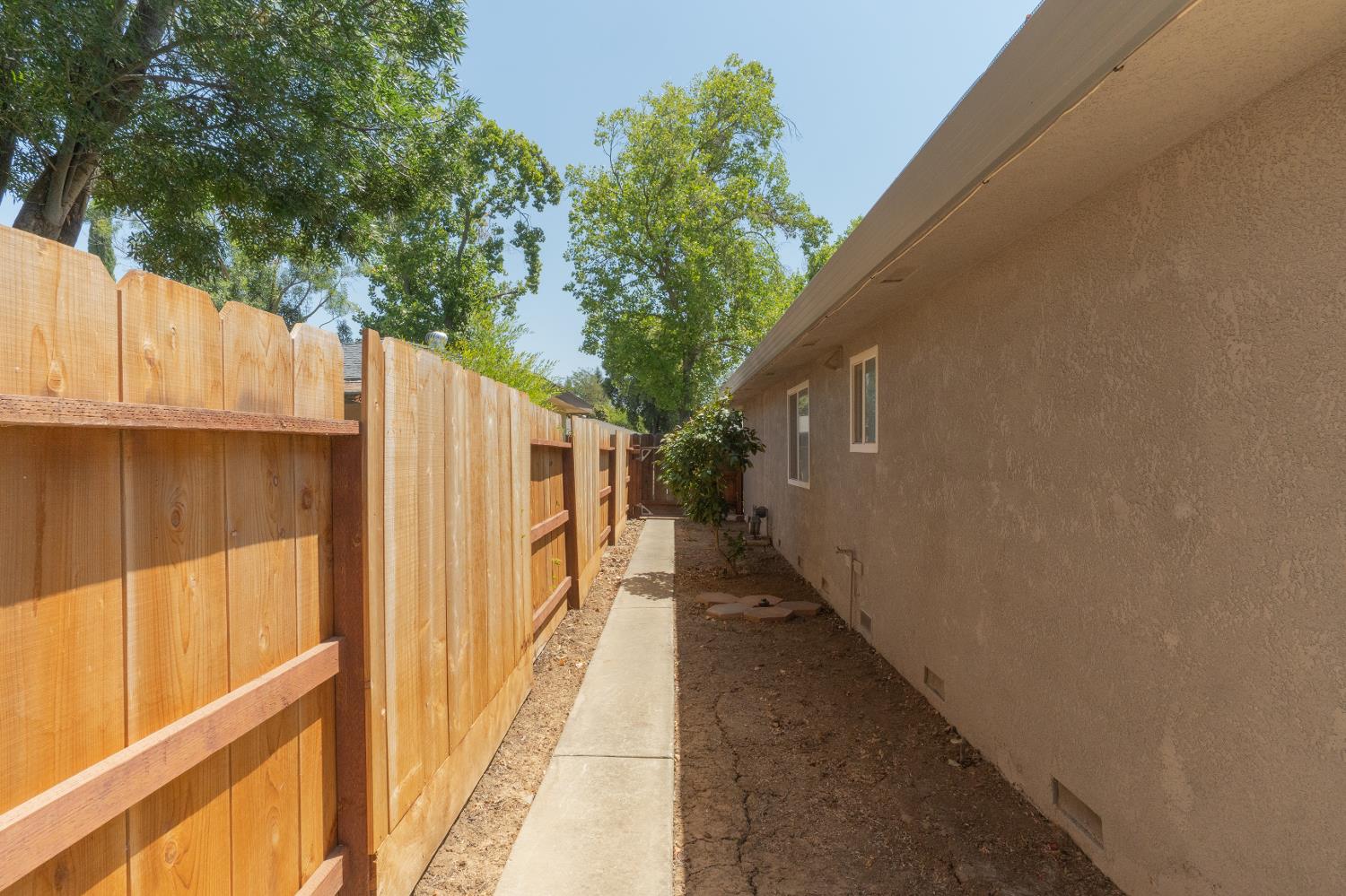 2617 Agnes Way, Merced, CA 95340