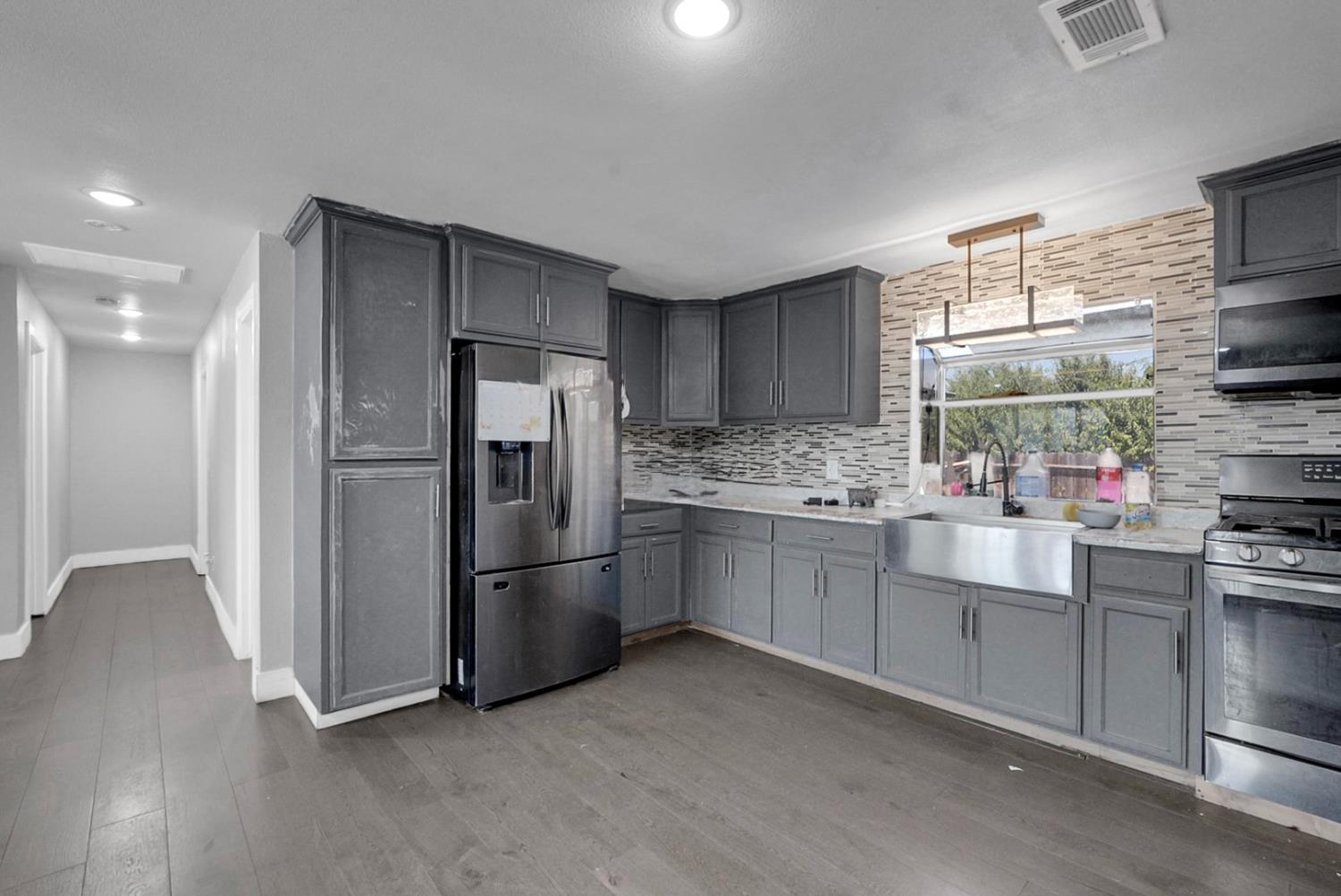 12821 Main St, Waterford, CA 95386
