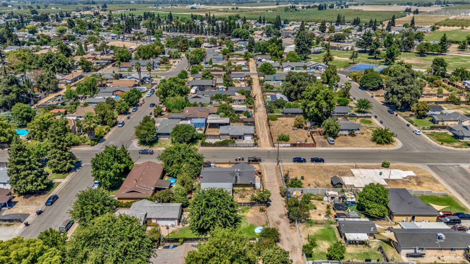 12821 Main St, Waterford, CA 95386