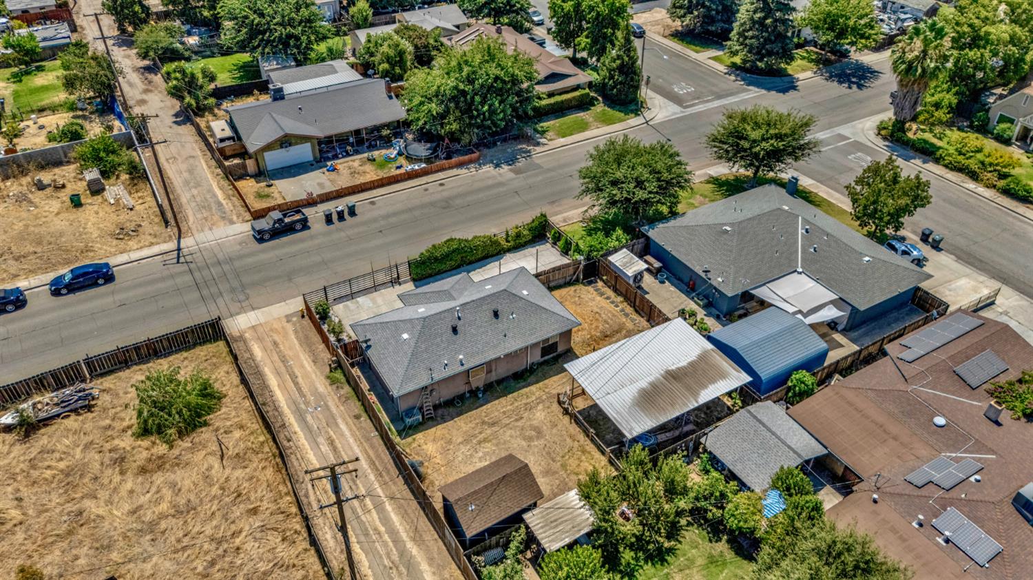 12821 Main St, Waterford, CA 95386