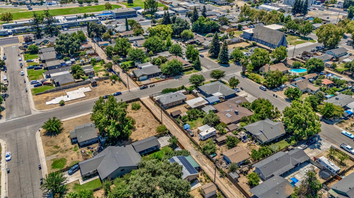 12821 Main St, Waterford, CA 95386