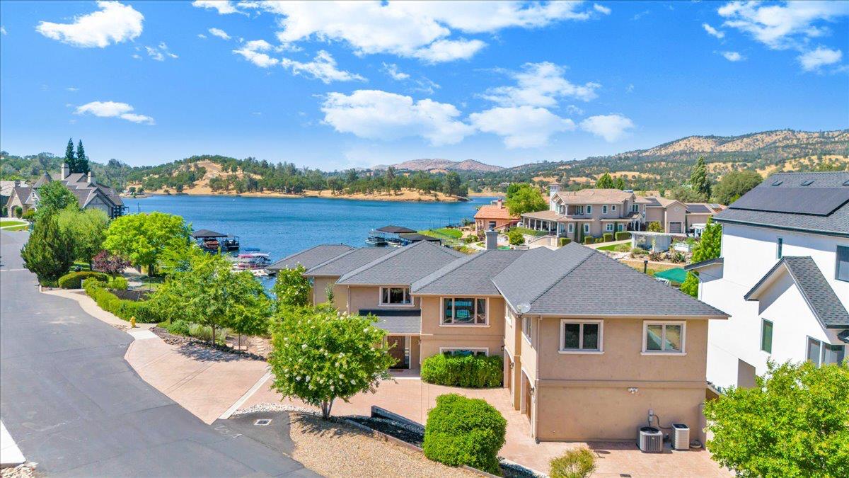 40 Sanguinetti Ct, Copperopolis, CA 95228