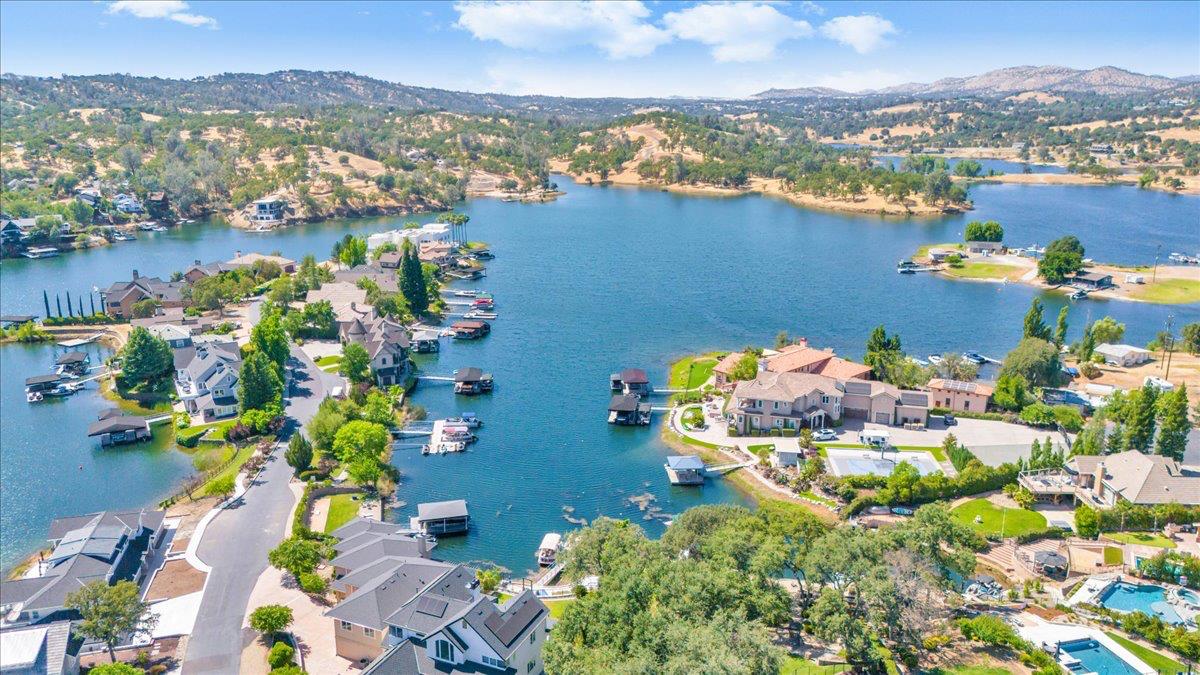 40 Sanguinetti Ct, Copperopolis, CA 95228