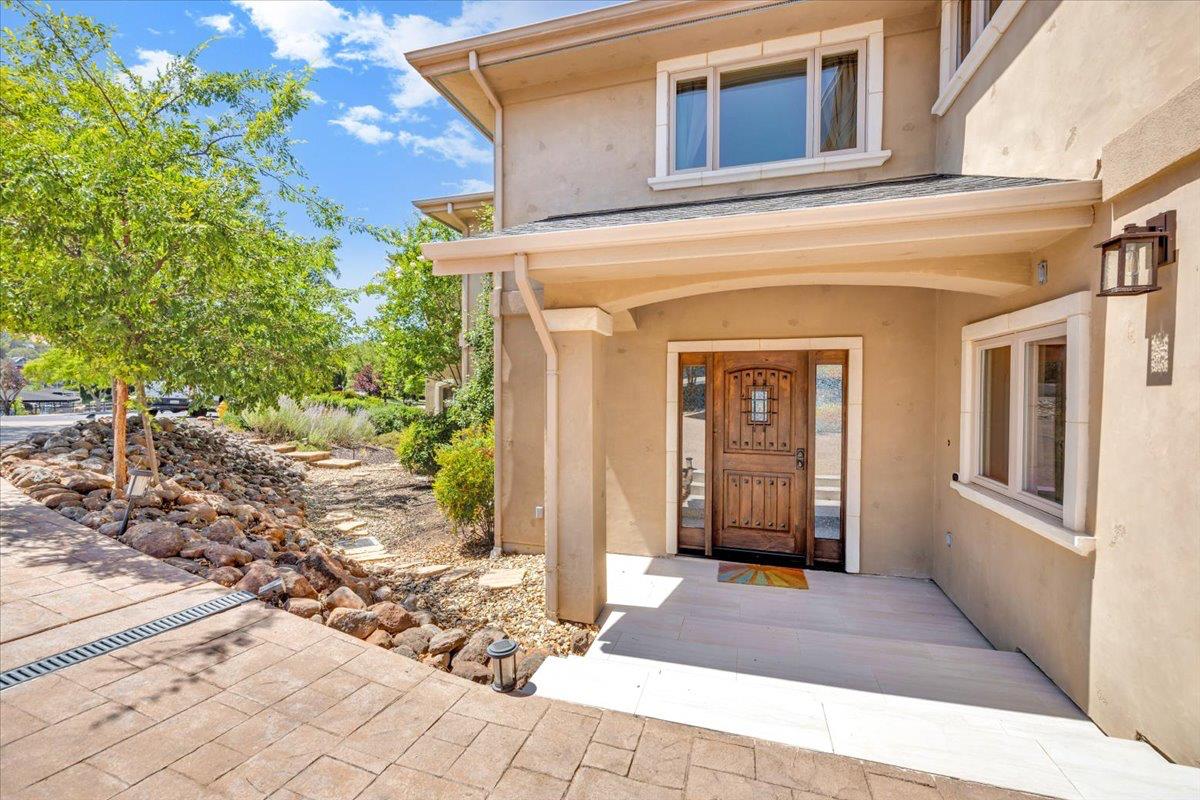 40 Sanguinetti Ct, Copperopolis, CA 95228