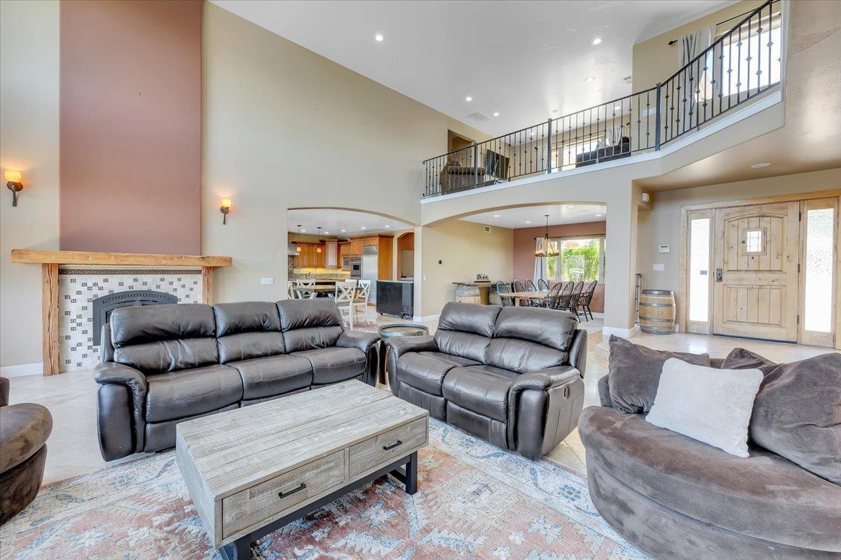 40 Sanguinetti Ct, Copperopolis, CA 95228