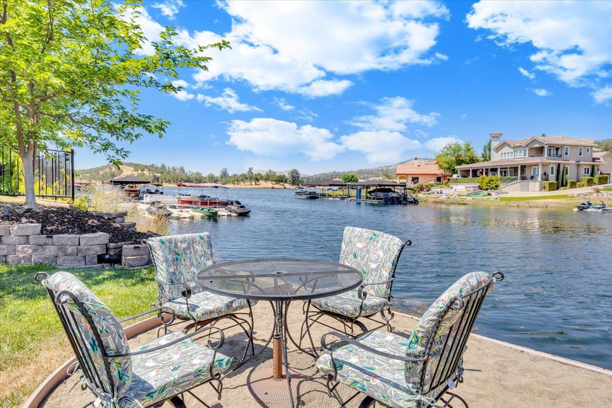 40 Sanguinetti Ct, Copperopolis, CA 95228