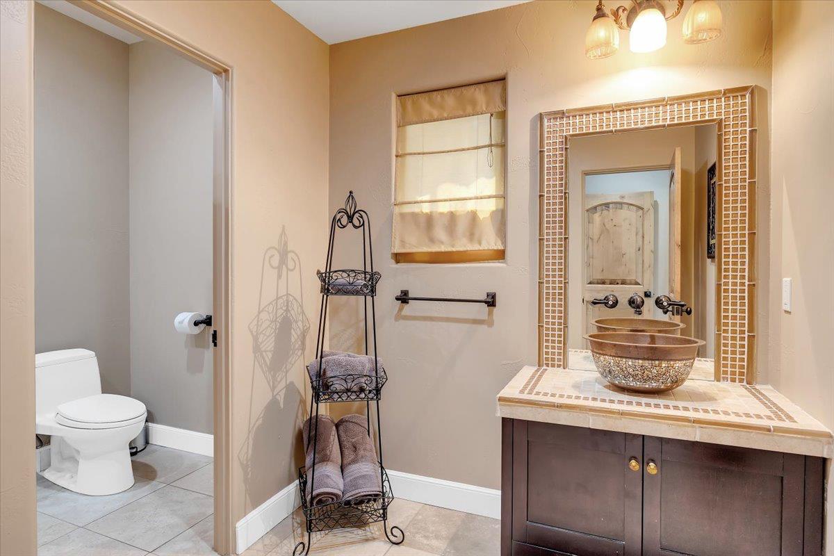 40 Sanguinetti Ct, Copperopolis, CA 95228