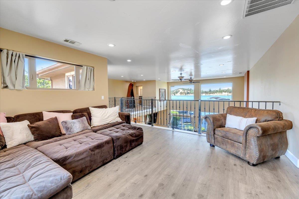 40 Sanguinetti Ct, Copperopolis, CA 95228