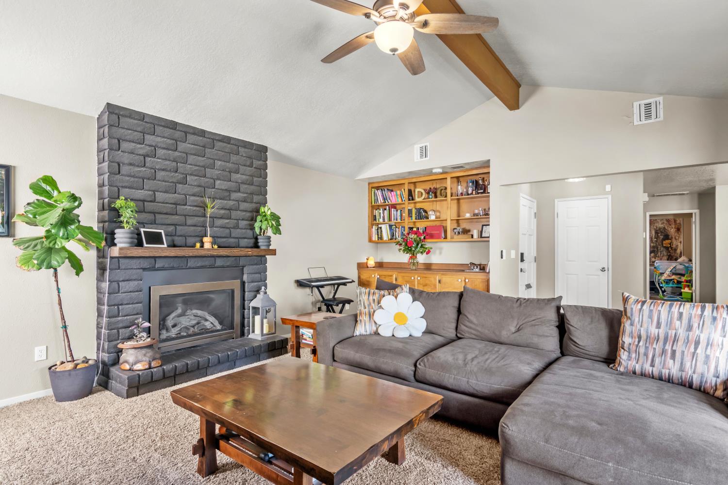 509 Phoenix Ave, Modesto, CA 95354