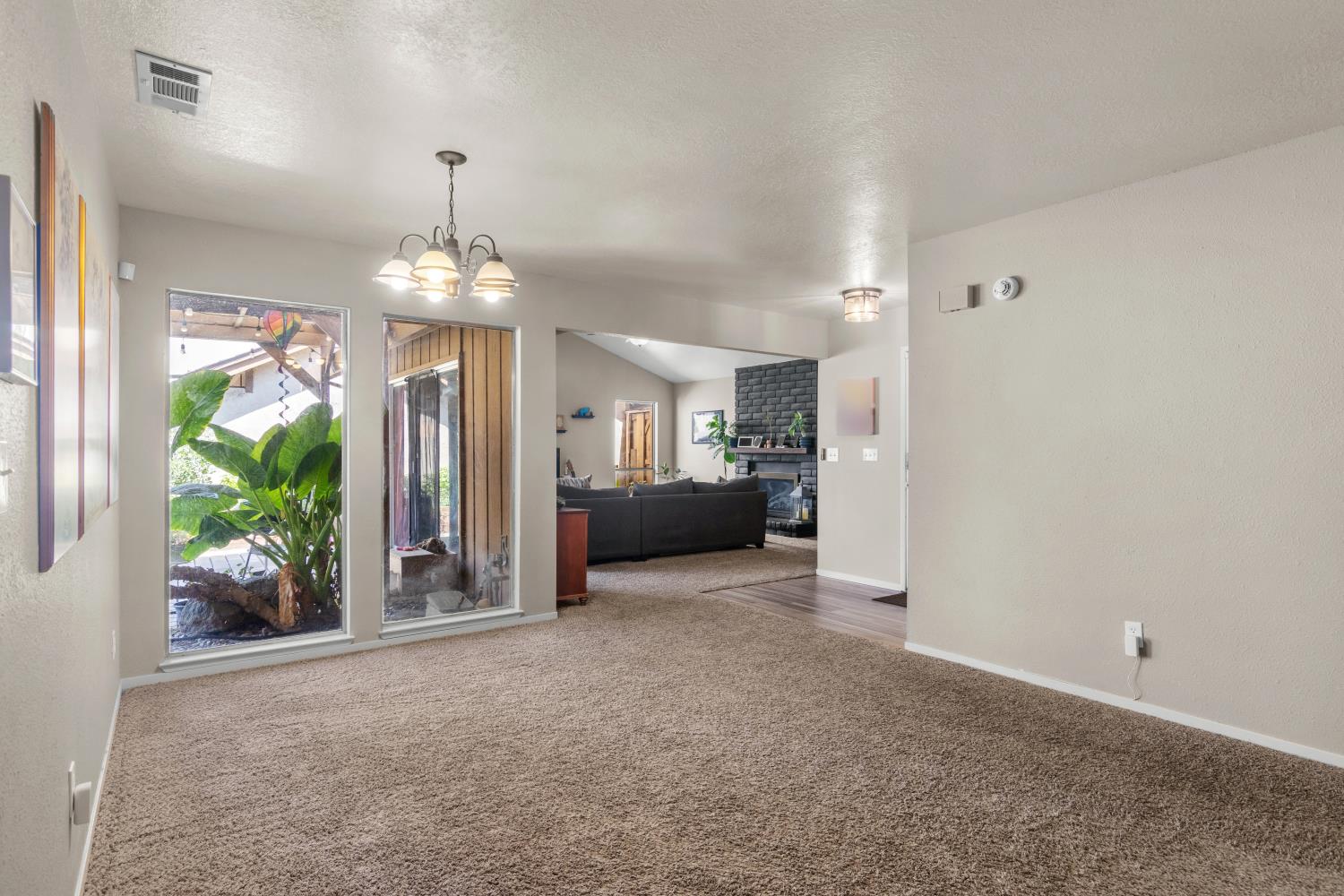 509 Phoenix Ave, Modesto, CA 95354