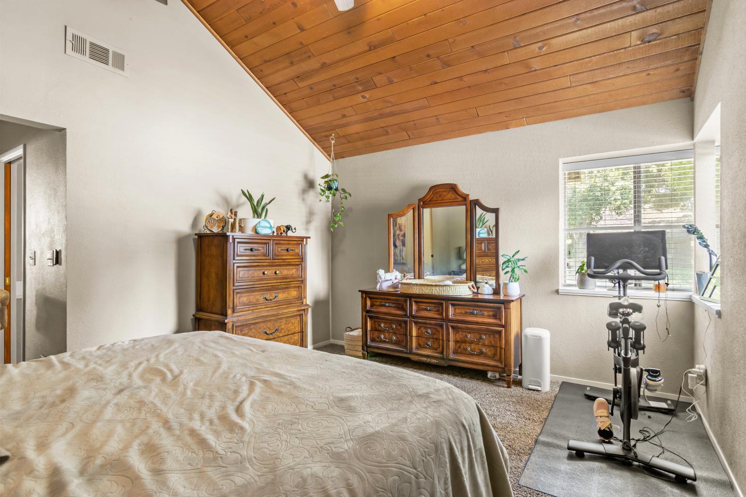 509 Phoenix Ave, Modesto, CA 95354