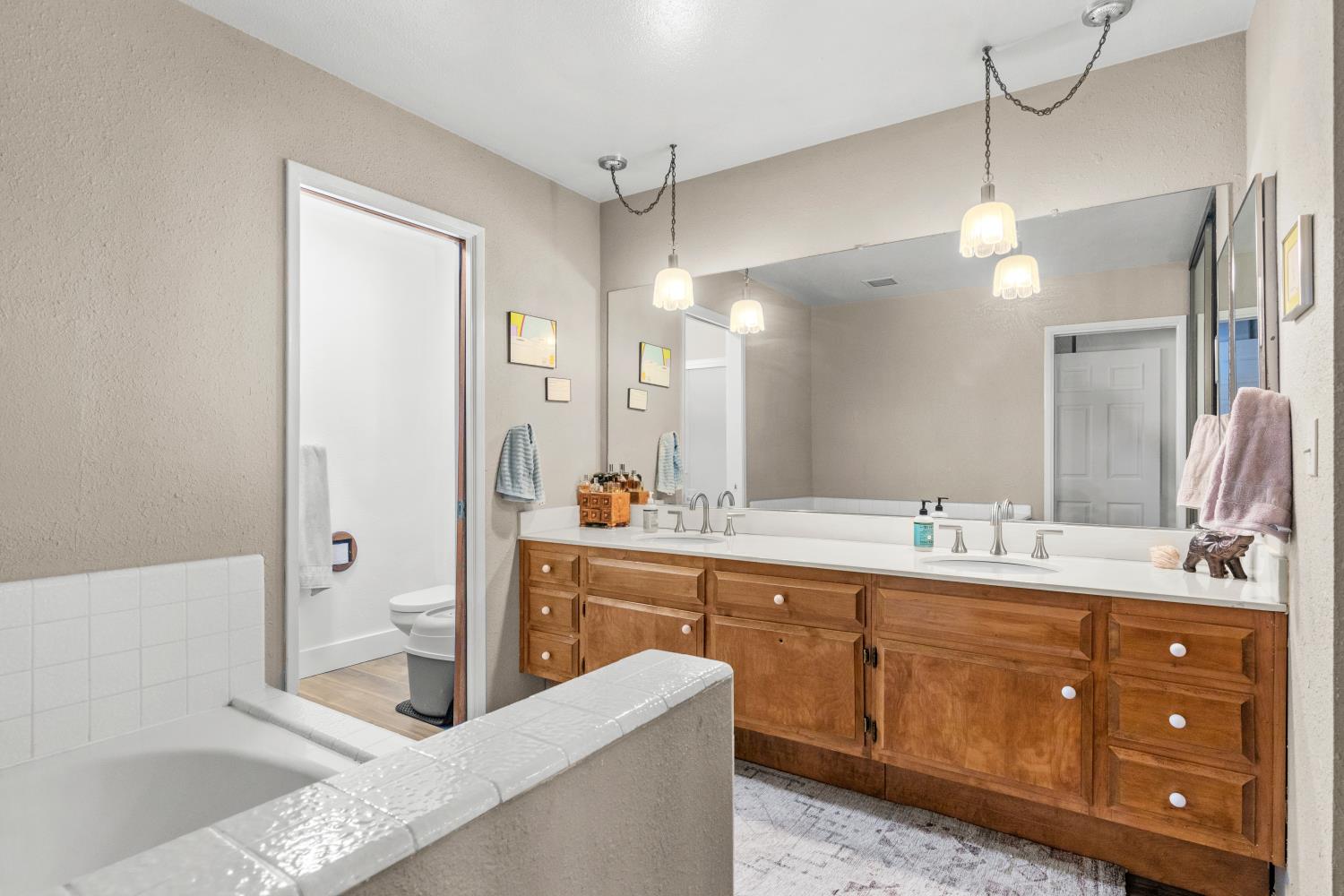 509 Phoenix Ave, Modesto, CA 95354