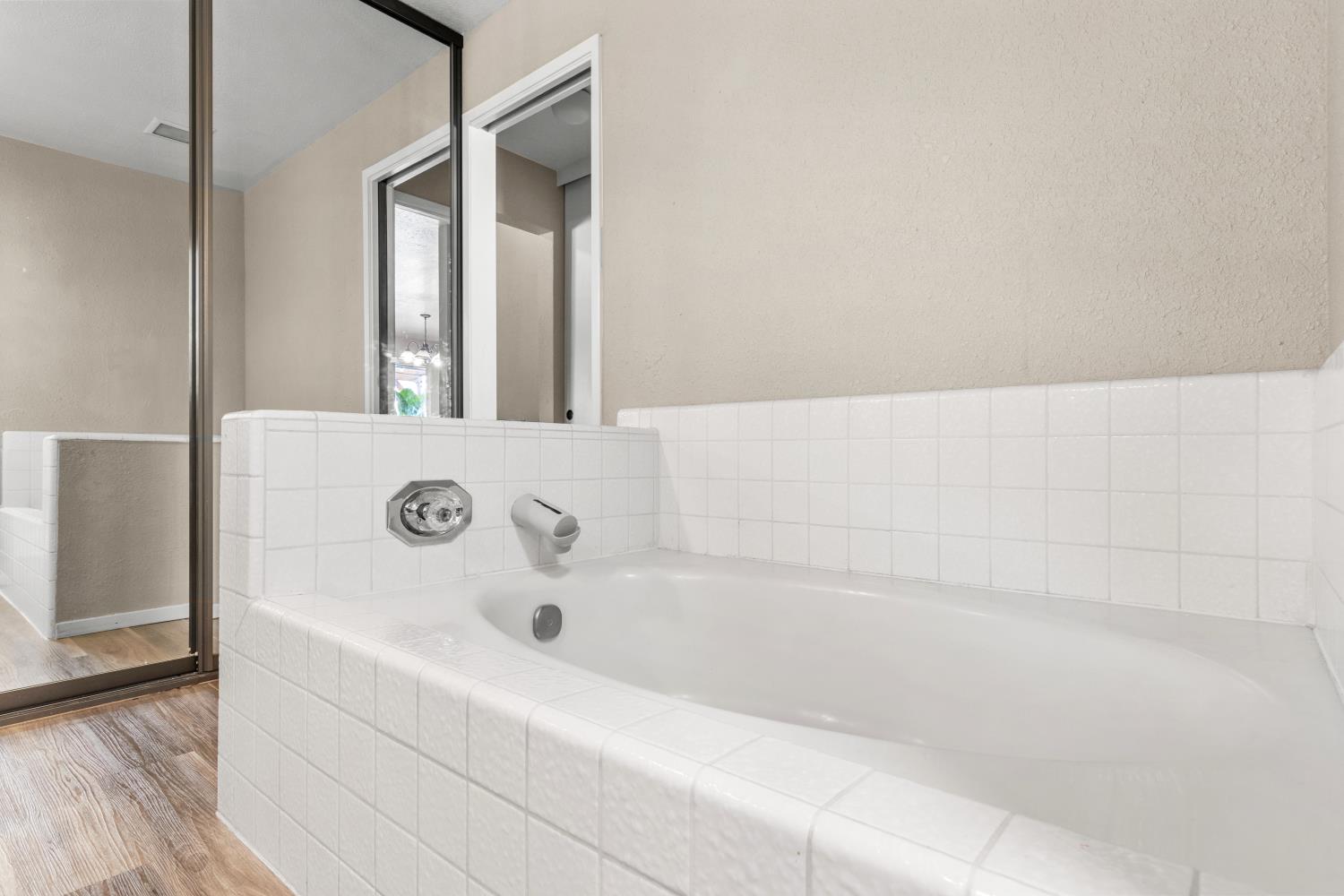 509 Phoenix Ave, Modesto, CA 95354